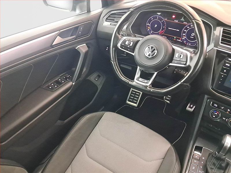 Volkswagen Tiguan (2016) R-Line 2.0 TDI, 4X4, Automat - fotka 7 z 24