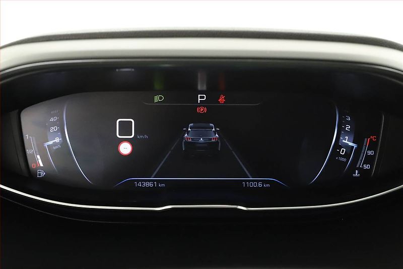 Peugeot 3008 (2020) 1.5 BlueHDi, Automat, Kůže - fotka 9 z 20