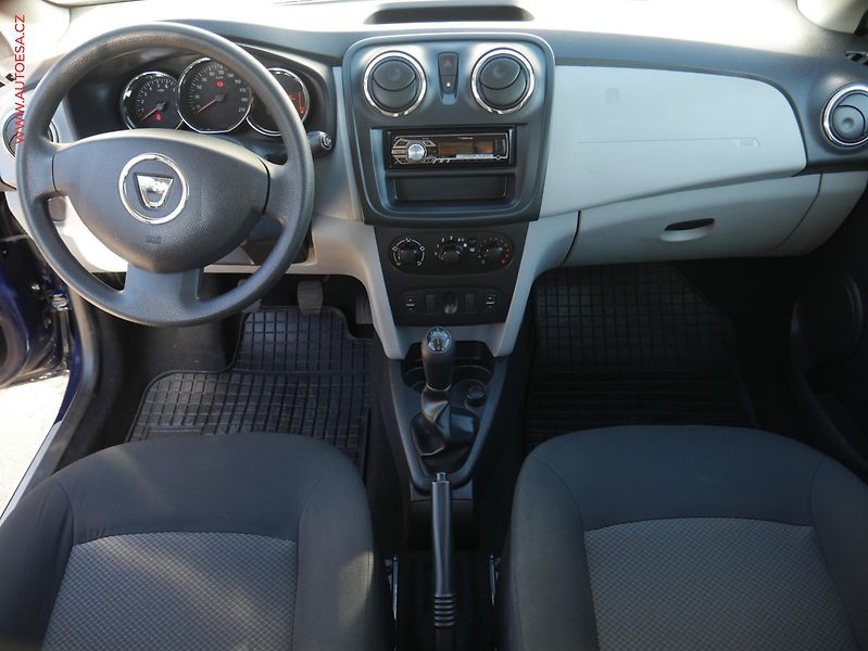 Dacia Sandero (2013) 1.2i, ČR, STK12/27 - fotka 7 z 15
