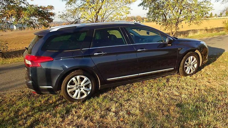 Vozy Citroen v našich končinách nejsou příliš okoukané. Jsou vlastně i volbou pro ty, kteří se chtějí odlišit od většiny.
