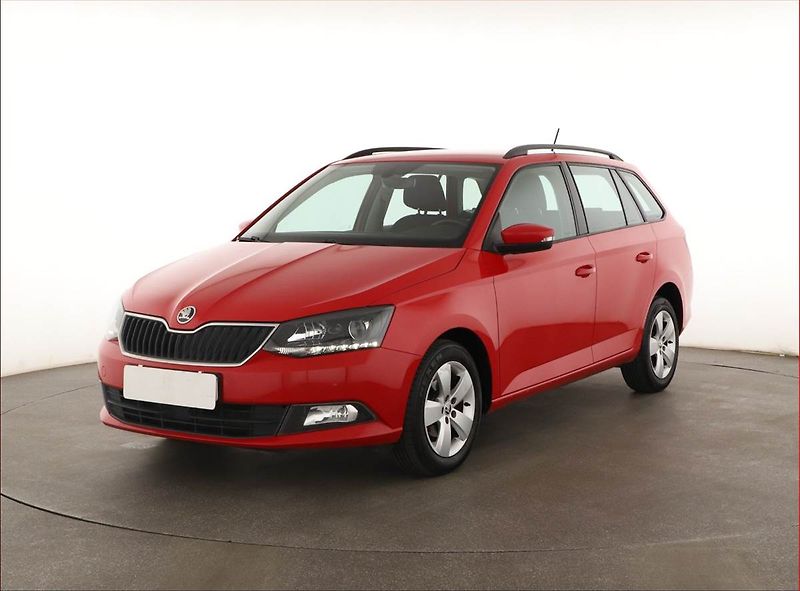 Škoda Fabia (2018) 1.0 TSI, ČR,1.maj - fotka 2 z 16