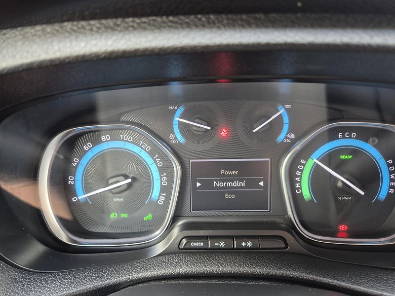 Opel Vivaro E FLEXSPACE L 6 MÍST - fotka 28 z 37