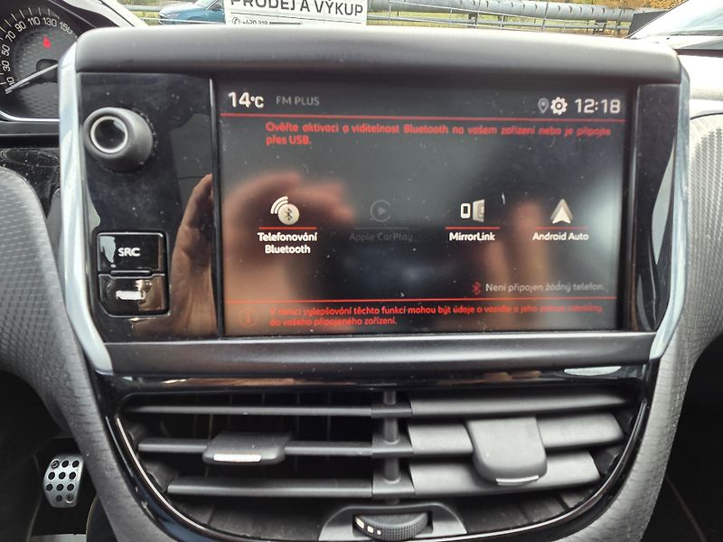 Peugeot 2008 (2019) 1.2 PT 130 GT line MAN 6 - fotka 18 z 30