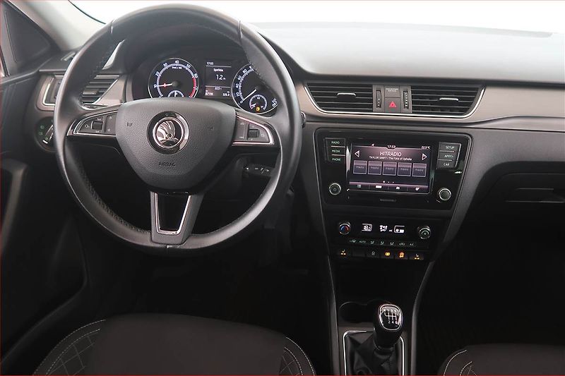 Škoda Rapid (2019) Ambition Plus 1.0 TSI - fotka 7 z 16