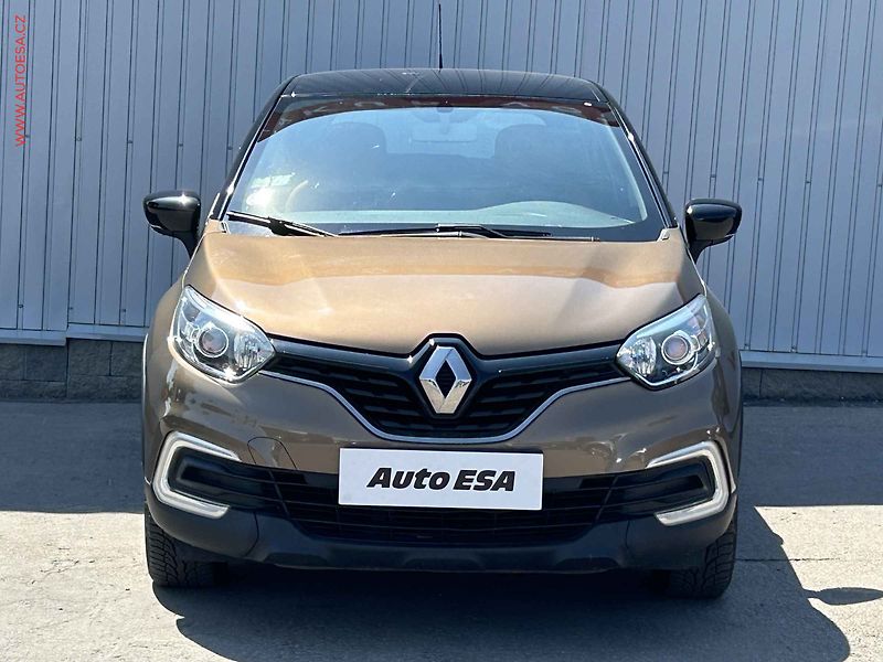 Renault Captur (2017) 1.2 TCe, Park. čidla, tempo - fotka 2 z 14