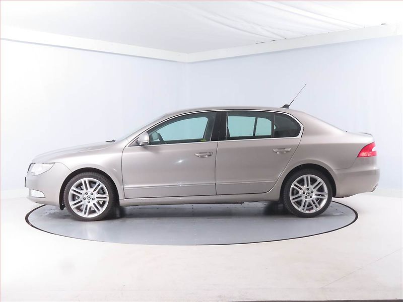 Škoda Superb (2009) 3.6 FSI V6, 4X4, Automat - fotka 3 z 16