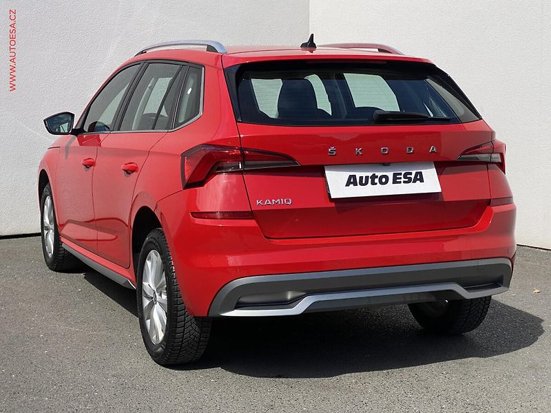 Škoda Kamiq (2021) 1.0 TSi, ČR, Style, LED - fotka 6 z 18
