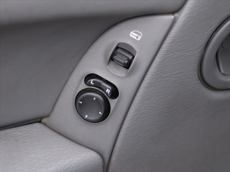 Jeep Cherokee 2,8 CRD 120kW 4x4 Limited Tažn - fotka 12 z 26