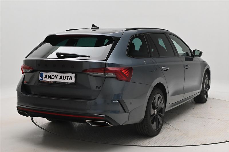 Škoda Octavia 1,4 TSI iV RS 180 kW DSG Záruk - fotka 5 z 31