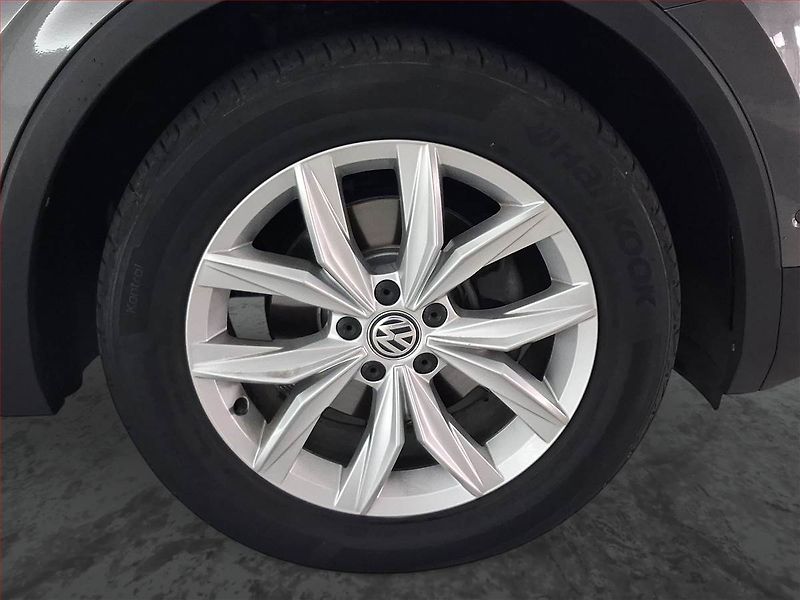 Volkswagen Tiguan (2020) 1.5 TSI - fotka 14 z 20
