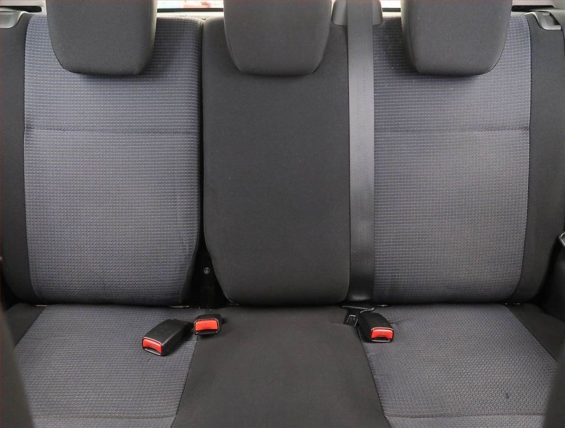 Suzuki Swift (2009) 1.3 i, 4X4, po STK, Tažné - fotka 10 z 16