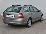Škoda Octavia (2010) 2.0TDi, AC, tempo, park.čidla - náhled 6