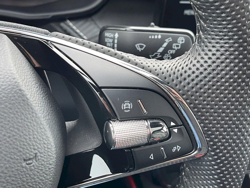 Škoda Fabia (2024) 1.0 TSI 81kW Monte Carlo - fotka 10 z 34