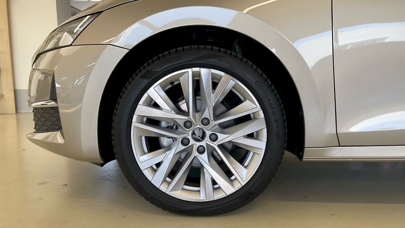 Škoda Octavia (2025) Kombi Top Selection 2.0TDI 85k - fotka 11 z 30