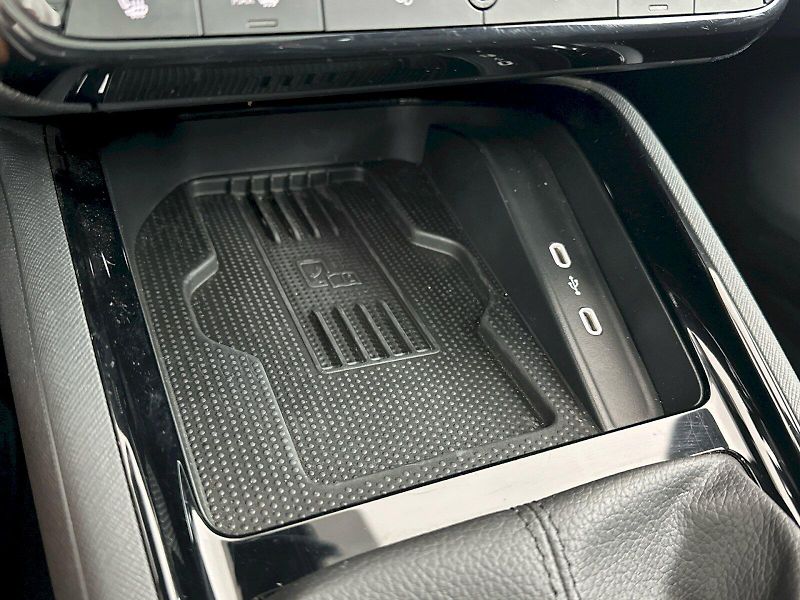 Škoda Kamiq (2025) DSG 1.0TSI 85kW Monte Carlo - fotka 23 z 32