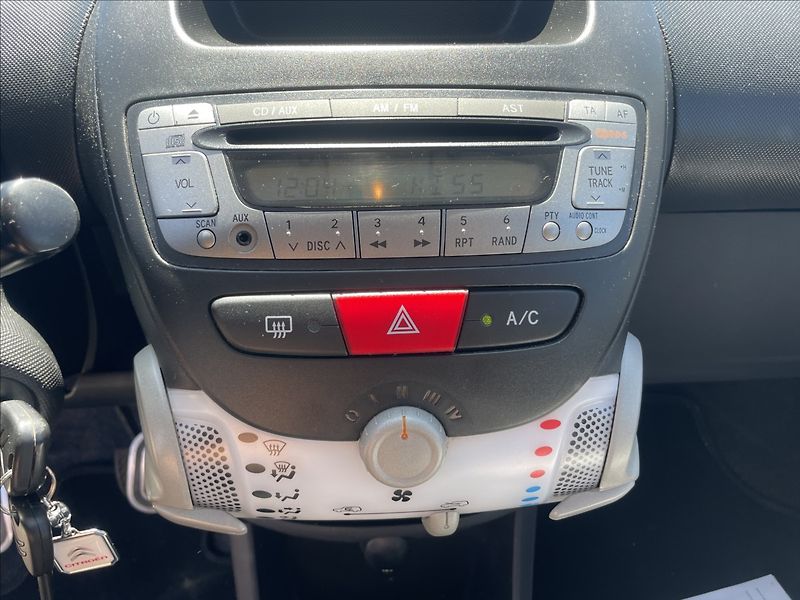 Citroën C1 1,0 i 50kw CZauto Klima ESP EU - fotka 15 z 31