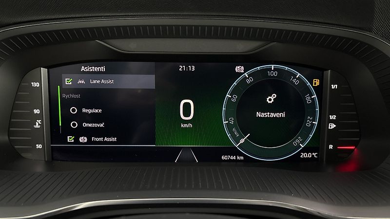 Škoda Octavia 2.0 TDI Ambition Combi - fotka 10 z 23