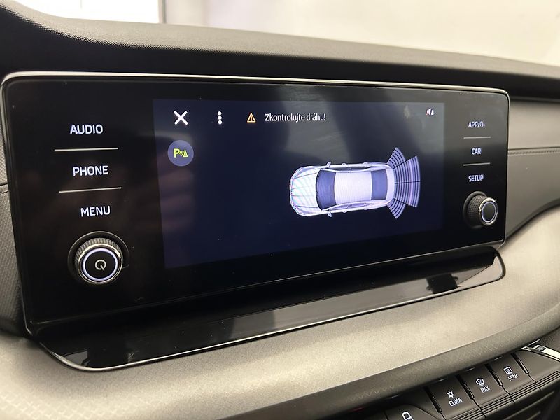 Škoda Octavia 2.0 TDI Ambition - fotka 13 z 26