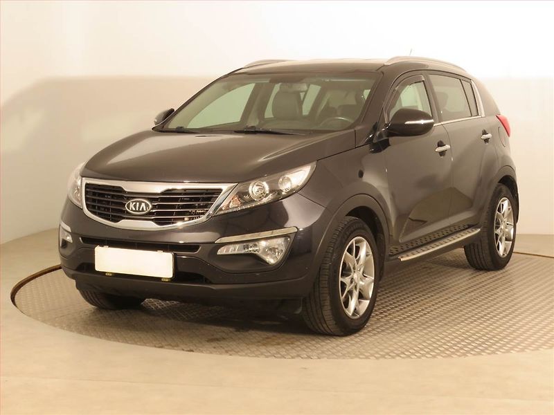 Kia Sportage (2013) 1.7 CRDi, Serv.kniha, Tempomat - fotka 2 z 16