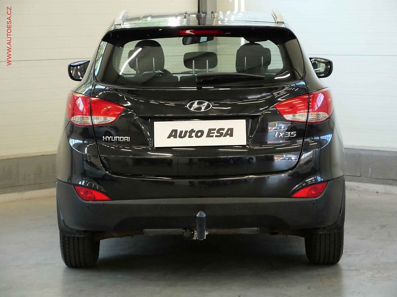 Hyundai ix35 (2010) 2.0 i, ČR, Klima - fotka 5 z 20