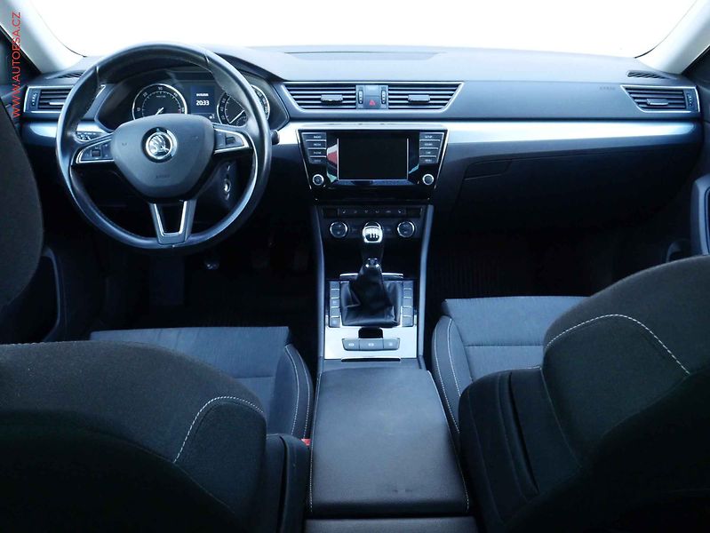 Škoda Superb (2016) 2.0 TDi, ČR, Ambition, TZ - fotka 8 z 16