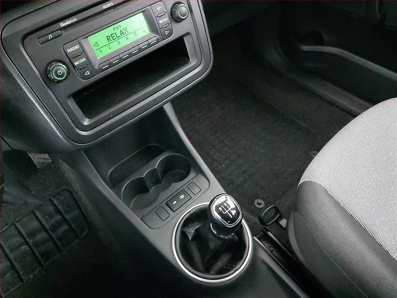 Škoda Fabia (2011) 1.2, po STK, jezdí skvěle - fotka 13 z 14