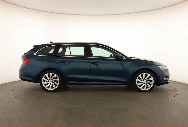 Škoda Octavia (2021) Style 1.4 TSI iV - fotka 6 z 20