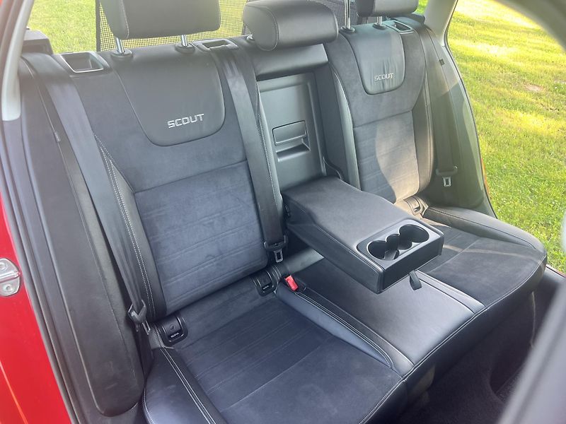 Škoda Octavia 2.0TDI 110KW,SCOUT,4x4,DSG,KůŽ - fotka 19 z 41
