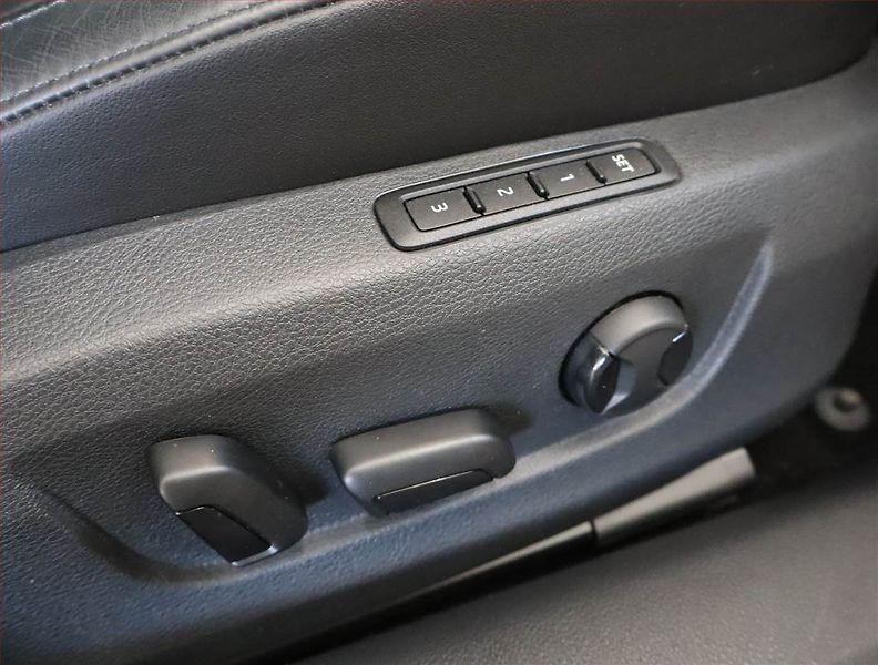 Škoda Superb (2018) 2.0 TDI, 4X4, Automat, Kůže - fotka 26 z 32