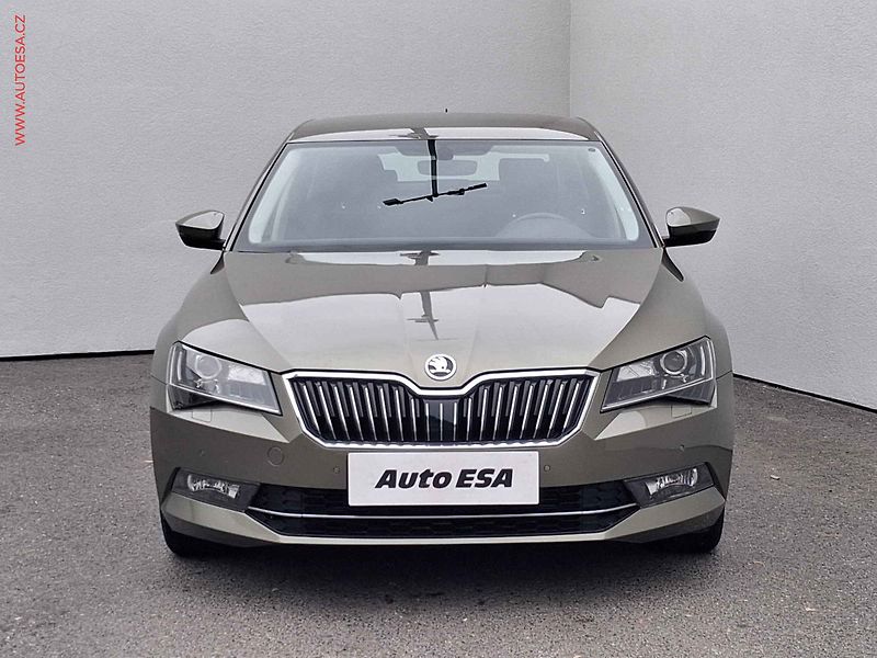 Škoda Superb (2016) 1.4TSI, 1.maj,ČR, Ambition - fotka 2 z 17