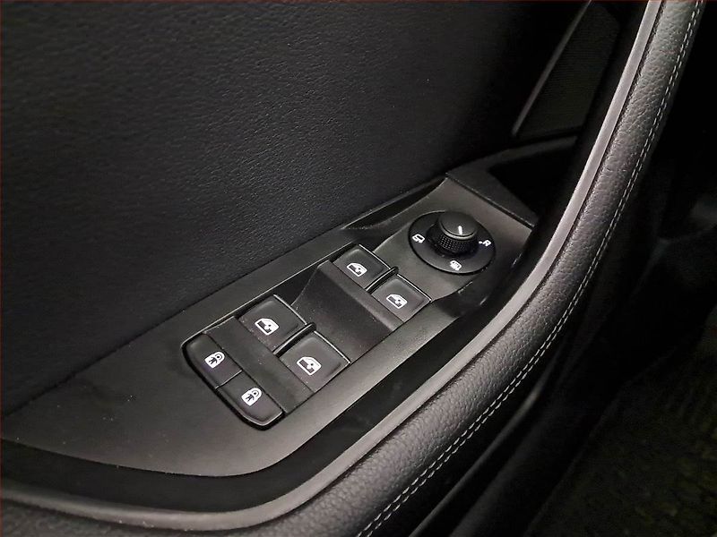 Škoda Superb (2021) 2.0 TDI - fotka 18 z 19