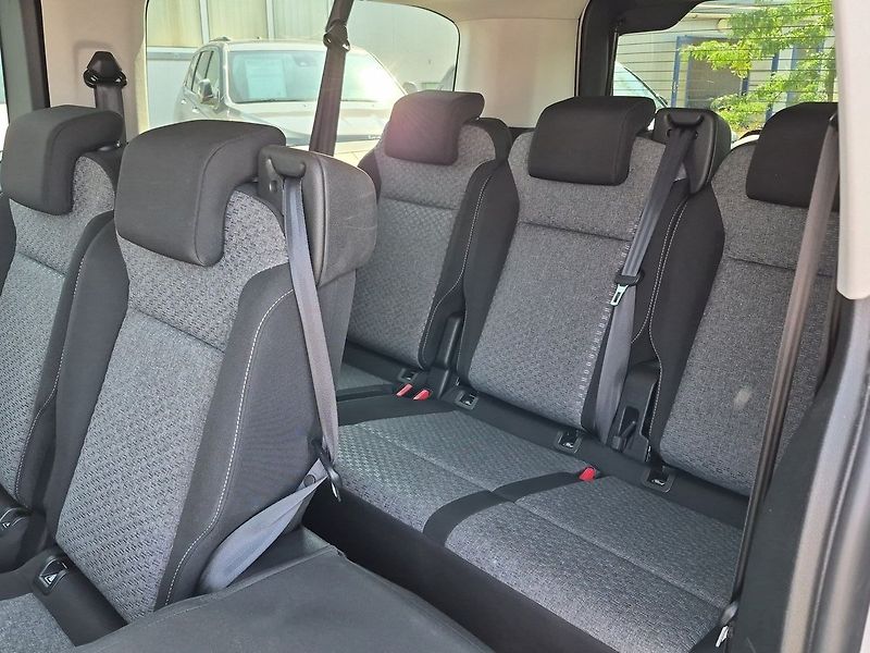 Toyota ProAce Verso Family 2.0D 130 kW 8 AT Family - fotka 14 z 29