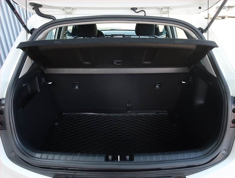Kia Stonic (2018) 1.4 CVVT, Serv.kniha, Tempomat - fotka 13 z 20