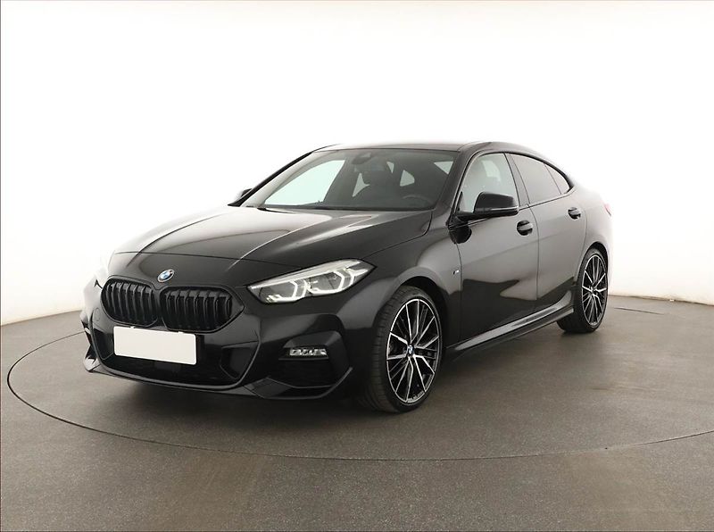 BMW Řada 2 (2021) M Paket 218i Gran Coupé - fotka 2 z 19