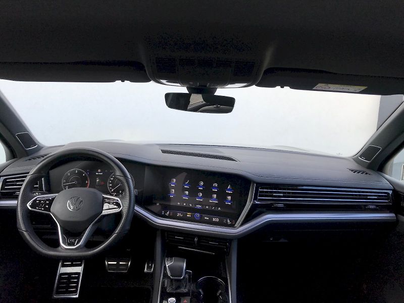 Volkswagen Touareg (2021) R-LINE V6 3,0 TDI 4MOT 8TT - fotka 5 z 30