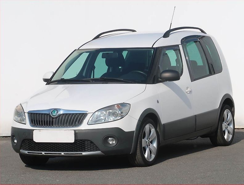 Škoda Roomster (2013) Scout 1.2 TSI, ČR,1.maj - fotka 2 z 18