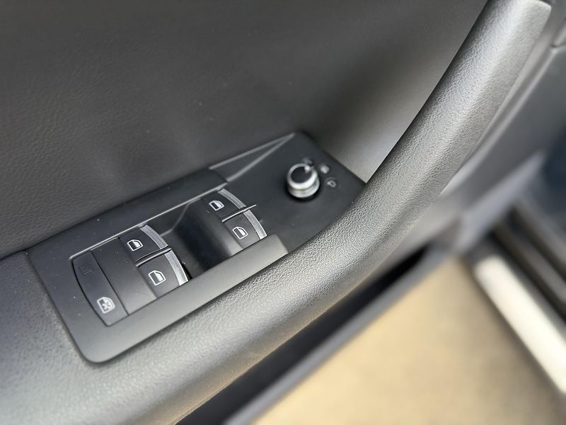 Audi A3 1.4 Tfsi, 92kw, S-Line - fotka 12 z 17