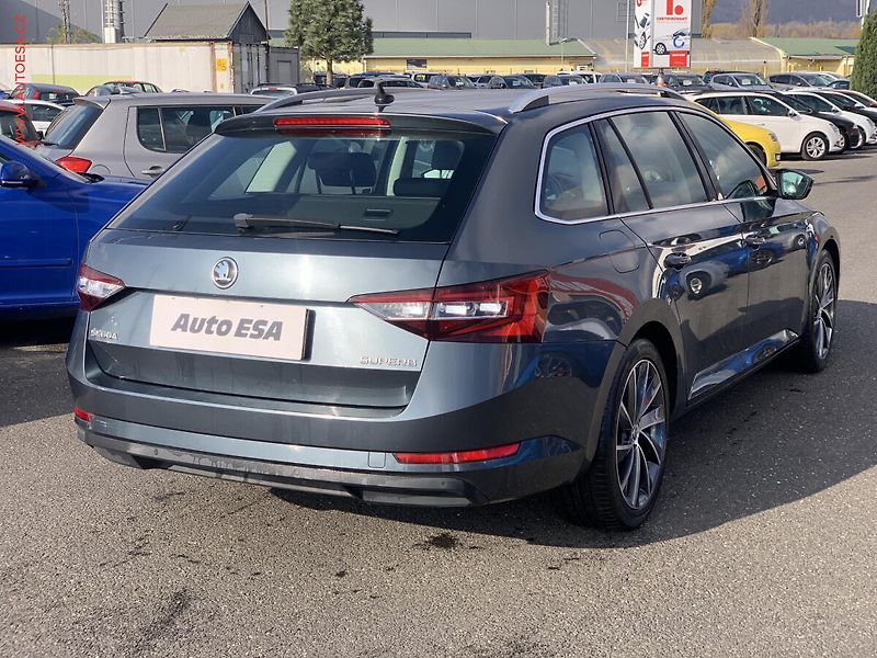 Škoda Superb (2016) 1.8 TSi, 1.maj,ČR, L&K, DSG - fotka 6 z 21