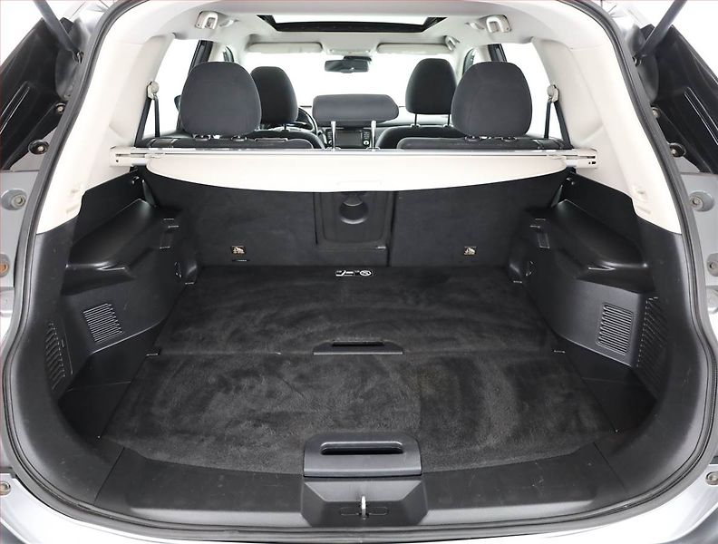 Nissan X-Trail (2015) 1.6 dCi, 4X4, Serv.kniha - fotka 19 z 20