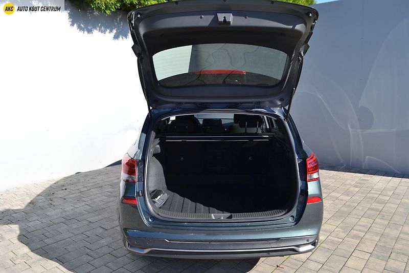 Hyundai i30 WG  1,5DPi MT Style FL - fotka 13 z 52