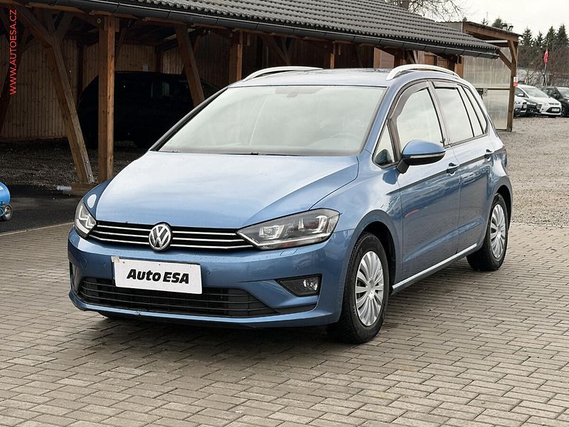 Volkswagen Golf Sportsvan (2016) 1.4TSi, 2.maj,ČR, AC, TZ - fotka 3 z 20