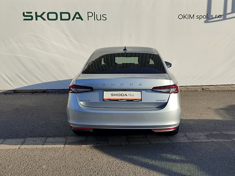 Škoda Superb (2026) L&K 1,5 Tsi 110 Kw DSG - fotka 37 z 43