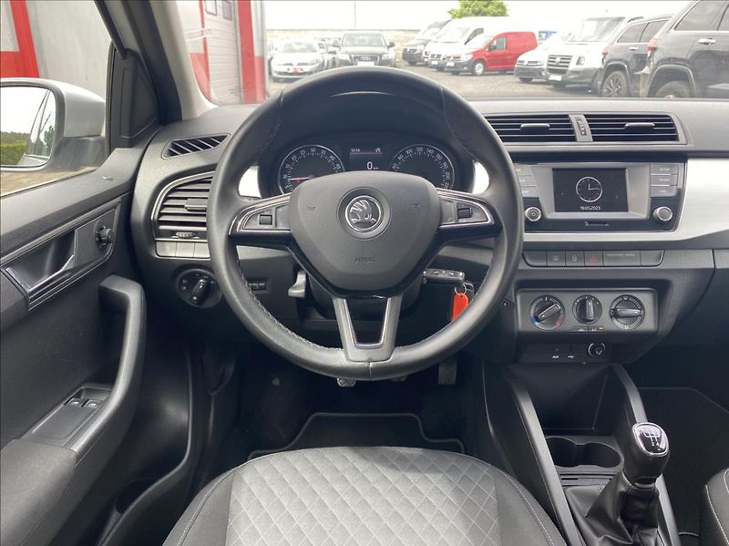 Škoda Fabia 1,4 TDI Ambition - fotka 22 z 39