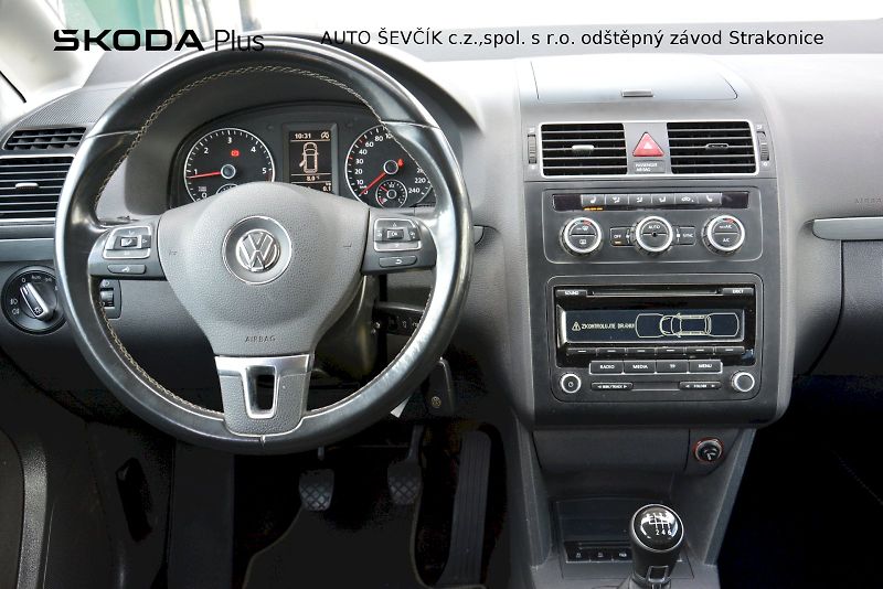Volkswagen Touran (2014) 2.0 TDI 103 kW Confortline - fotka 5 z 20