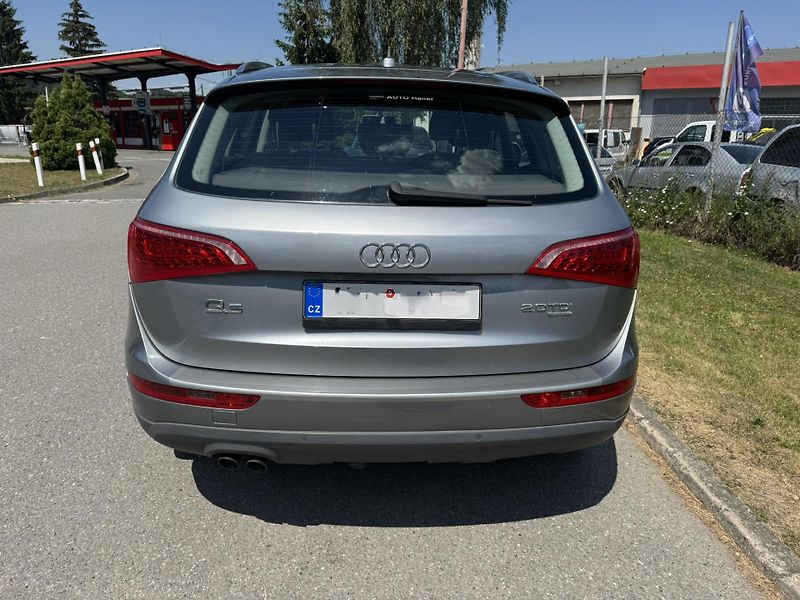 Audi Q5 (2009) - fotka 2 z 7