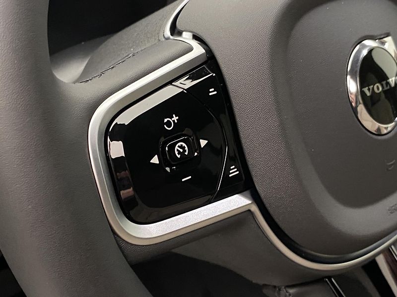Volvo XC90 (2026) B5 AWD AUT BRIGHT PLUS 7míst - fotka 26 z 66