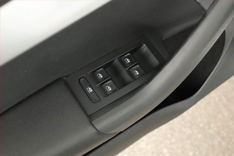 Škoda Octavia (2019) 2.0 TDI, Automat, Navi - fotka 15 z 17