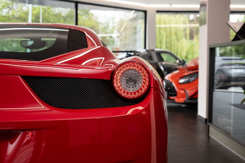 Ferrari 458 Italia - fotka 21 z 22