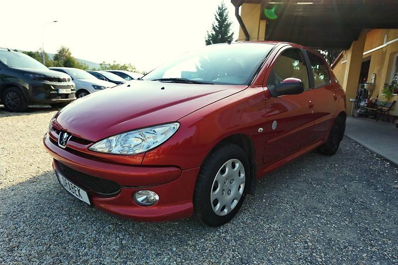 Peugeot 206 (2008) 206 GENERATION 1.4 55 kW - fotka 7 z 30