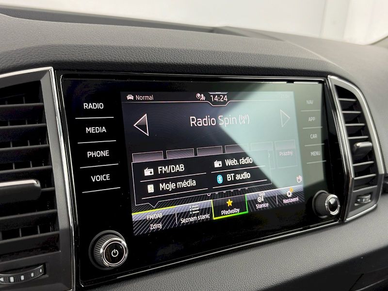 Škoda Karoq (2025) DSG 2.0TDI 110kW Selection Tou - fotka 18 z 34